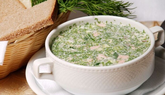 Готовим в жару освежающую окрошку: 3 простых рецепта с разными наполнителями