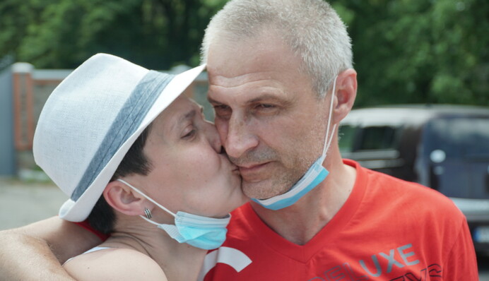 Наконец-то дома! Украинские моряки вернулись на родную землю после 3 лет тюрьмы в Ливии