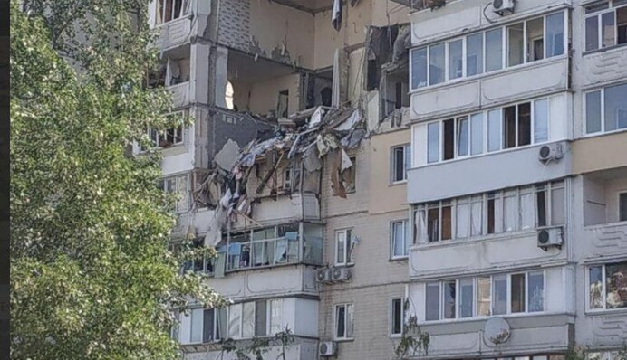 Рознесло півбудинку, люди в пастці: страшні подробиці, фото і відео вибуху  в Києві