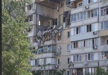 Разнесло полдома, люди в ловушке: страшные подробности, фото и видео взрыва в Киеве