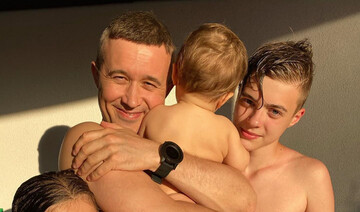 Счастье быть папой: Бабкин, Монатик, Горбунов и другие звезды в День отца показали фото с детьми