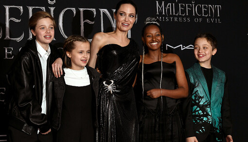 Розлучилася заради родини: Анджеліна Джолі розповіла про виховання прийомних дітей