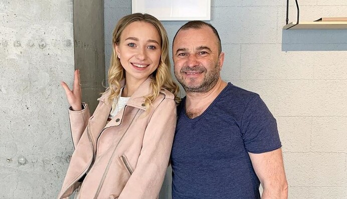 Сын Виктора Павлика тяжело болен и артиста осуждают за концерты. Жена певца ответила критикам