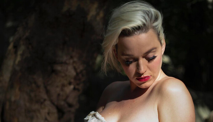 Вагітна Кеті Перрі розповіла про суїцидальні думки після розставання з нареченим