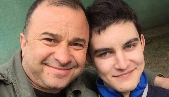 Виктор Павлик написал песню о любви и показал архивные фото с тяжелобольным сыном