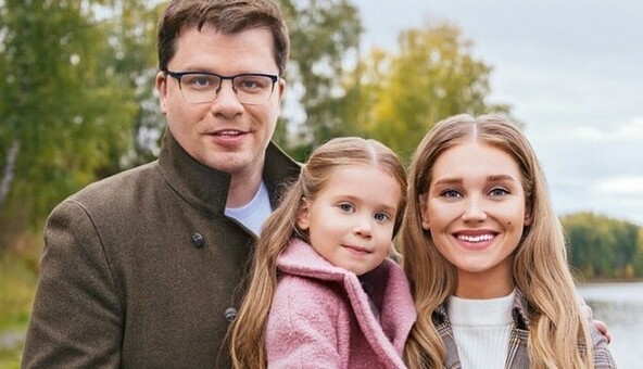 Гарик Харламов высмеял фейки о разводе с Кристиной Асмус