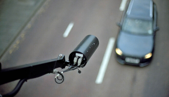 Видеофиксация нарушений ПДД: штрафы на десятки миллионов, но платят не все