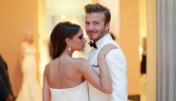 Дэвид и Виктория Бекхэм празднуют 21-ю годовщину свадьбы: трогательные поздравления супругов