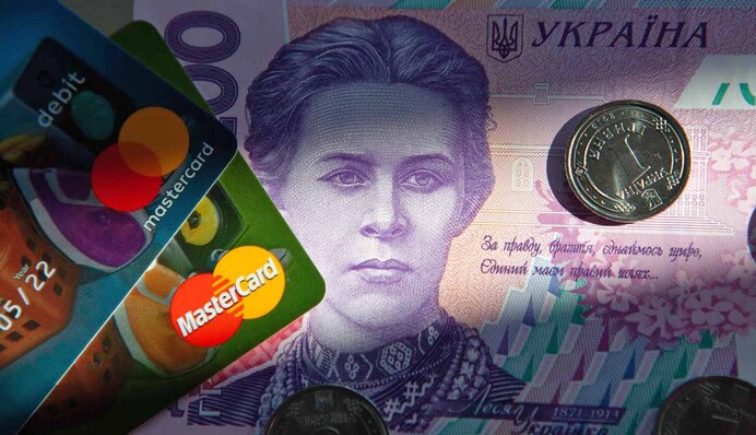 Украинцам повысят минимальную зарплату: чем это чревато