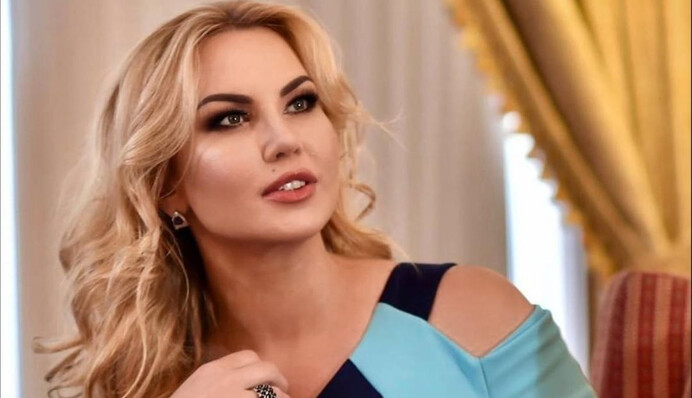 Камалия показала бассейны в роскошном особняке в Конча-Заспе