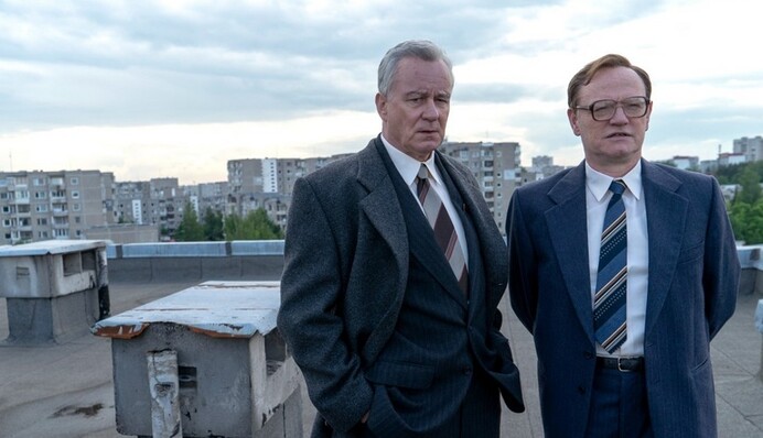 33 года назад начался суд над руководителями ЧАЭС. Как и зачем его изменили авторы сериала HBO 