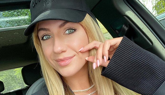 Лесю Никитюк опять обвинили в увеличении губ, но мама телеведущей расставила все точки над 