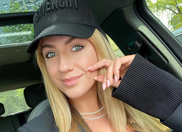 Лесю Нікітюк знову звинуватили в збільшенні губ, але мама телеведучої розставила всі крапки над 