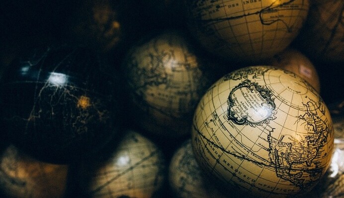 Люди все еще верят в существование 