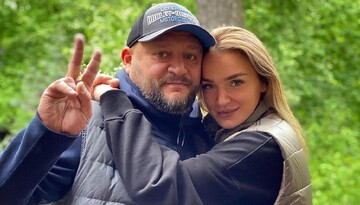 Дочка екс-нардепа Михайла Добкіна заспівала: в мережі кажуть, текст якось по-незрозумілому написаний