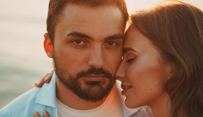 Колишній чоловік Слави Камінської показав романтичні фото з новою супутницею