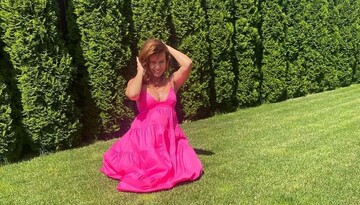 Буде малюк? Дружина MONATIK'а новою фотосесією спровокувала чутки про третю вагітність