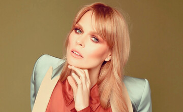 Ольга Фреймут дала поради з етикету для дівчат, але в мережі сміються, адже на дворі 21 століття