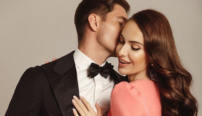 Мені 33, я незаміжня і не страждаю: дівчина Володимира Остапчука розкрила 18 фактів про себе