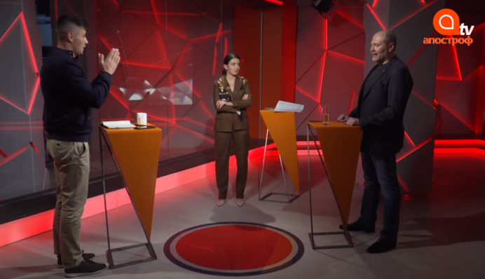 ​Диджей свел 50 популярных песен в одну: опубликовано видео