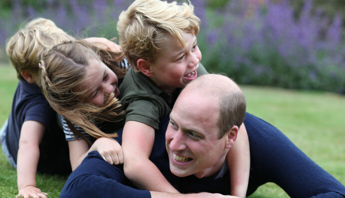 Принцу Джорджу виповнилося 7 років, і тепер він ще більше схожий на батька