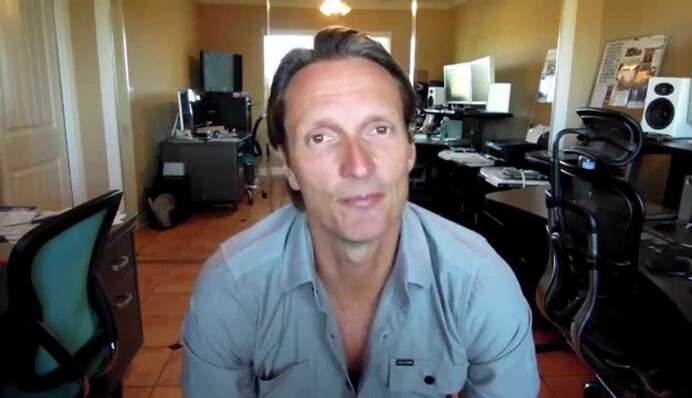 Режисер фільму 