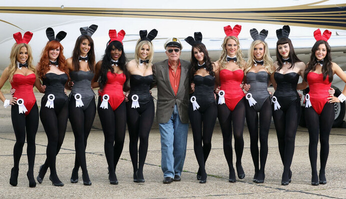 Дівчата Х'ю Хефнера розповіли про життя з плейбоєм, в якому було все - від сексу за хвилину до розв'язних оргій