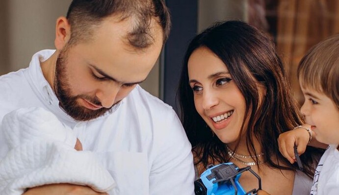 Джамала дала 6 советов родителям для комфортного перелета с маленькими детьми