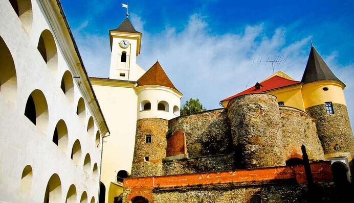 8 загадкових місць в Україні, які варто відвідати любителям містики