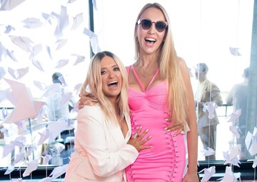 Наталя Могилевська влаштувала у свій ювілей білу вечірку. Полякова прийшла в рожевому