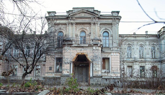 От неоренессанса к средневековью: почему уничтожается здание Бактериологи­ческого института