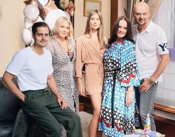 Софія Ротару показала фото зі святкування дня народження, на яких зібралася вся родина