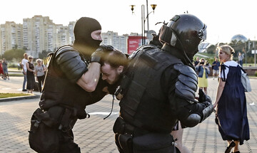 Блогер з Білорусі провів два непростих дня в ізоляторі і розповів, що там відбувається після затримання