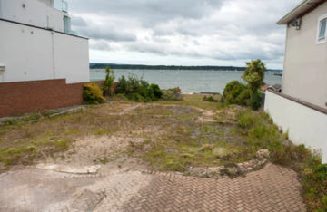 Зарослий пустир продали за $4,5 млн - все завдяки приголомшливому краєвиду і сусідам-мільйонерам