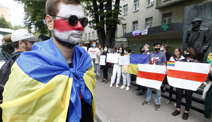 Украина зовет к себе белорусских 