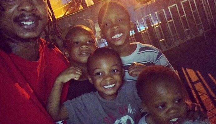 Cardi B, 50 Cent та інші зажадали зупинити поліцейське насильство - в США знову почалися акції протесту