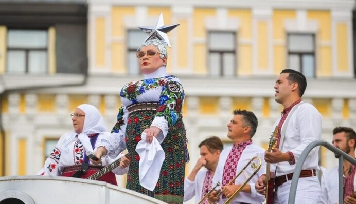 В Офисе президента придумали, как решить скандал с попурри ко Дню независимости, но получилось так себе