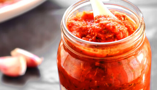 Как закрыть вкусную аджику на зиму - простой рецепт и советы