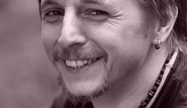 Ведущий Игорь Пелых погиб 11 лет назад: как сегодня выглядят и живут его родные