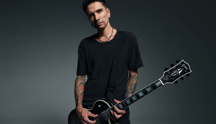 Сын Виктора Цоя попросил Путина помешать премьере фильма 