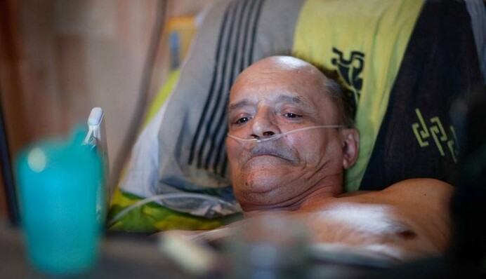 Хворий француз вирішив померти в прямому ефірі на Facebook, але адмінів не розчулити - чоловіка відправили в бан