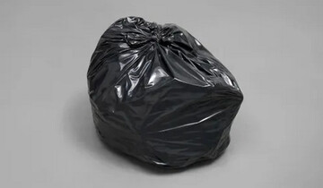 Художник відправив на аукціон сміттєвий пакет. Як виявилося, це дуже цінний експонат