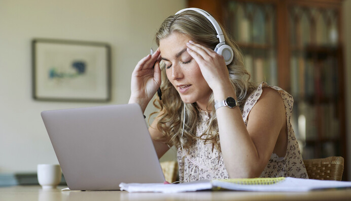 Спят на лекциях: довольны ли студенты дистанционным обучением