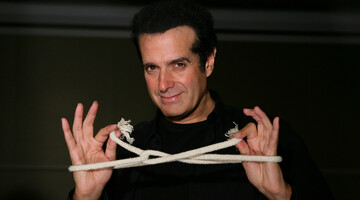 А чи була магія? Відомі фокуси Девіда Копперфільда, які вдалося розгадати