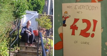 Син привітав батька уїдливою листівкою - хто ж знав, що подарунок повернеться до нього через 28 років