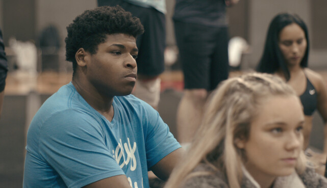 Зірку серіалу Netflix заарештували за звинуваченням у виробництві дитячої порнографії