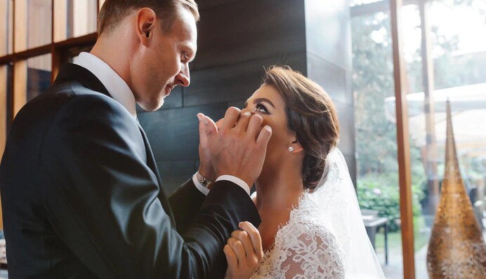 Анна Седокова вийшла заміж втретє - як виглядала пара на таємному весіллі