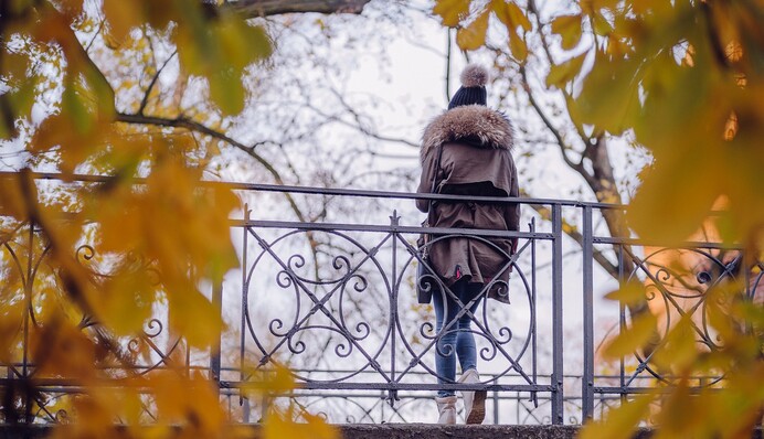 Время выбирать пальто и куртки: какие принты будут в моде этой осенью