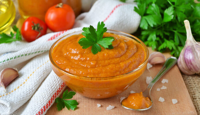 Як закрити кабачкову ікру на зиму: простий рецепт з томатною пастою