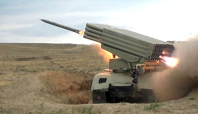 Якщо війна в Карабаху затягнеться, Кремль опиниться перед неприємним вибором - російський військовий експерт